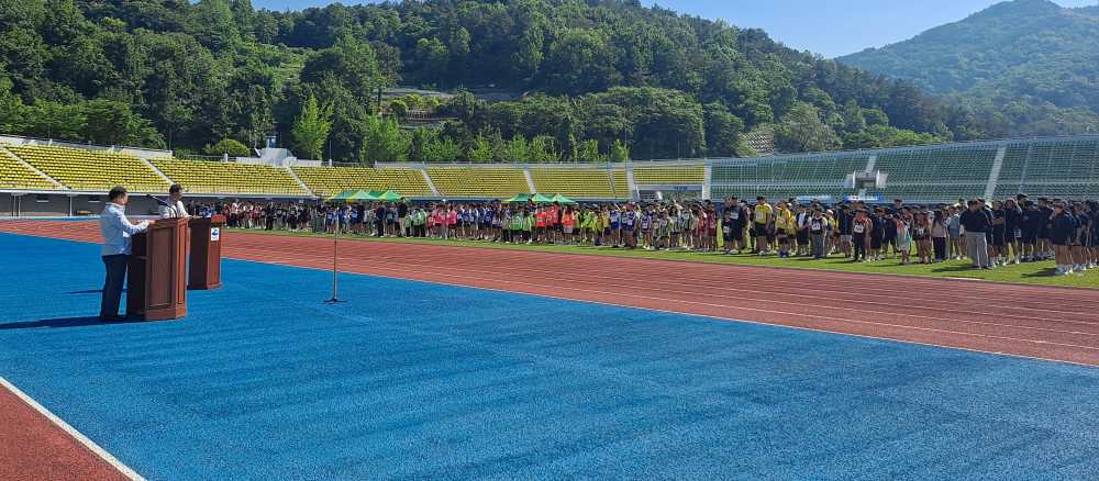▲ 제24회 전라남도여수교육청 교육장기 겸 제23회 여수시육상경기연맹회장배 학년별 육상경기 대회