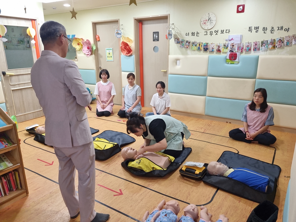 ▲ 전국민안전교육진흥원  심폐소생술 교육