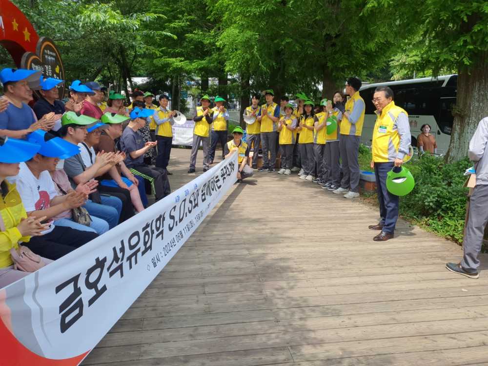 ▲금호석유화학 백종훈 사장이 인사말을 하고 있다.