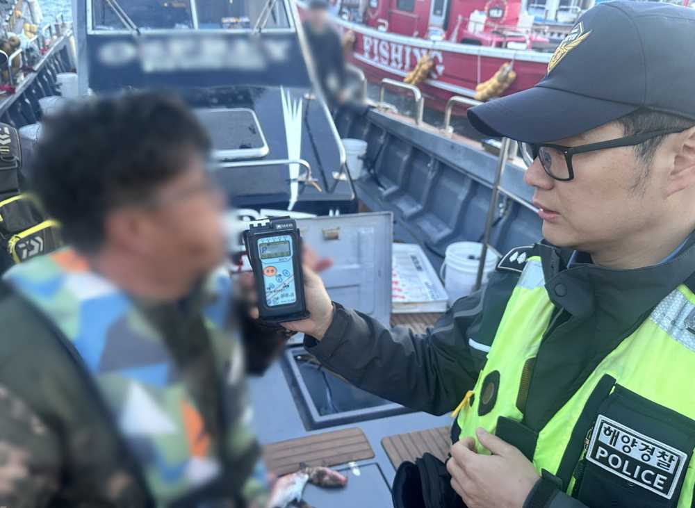 ▲ 음주운항을 단속하는 여수해경