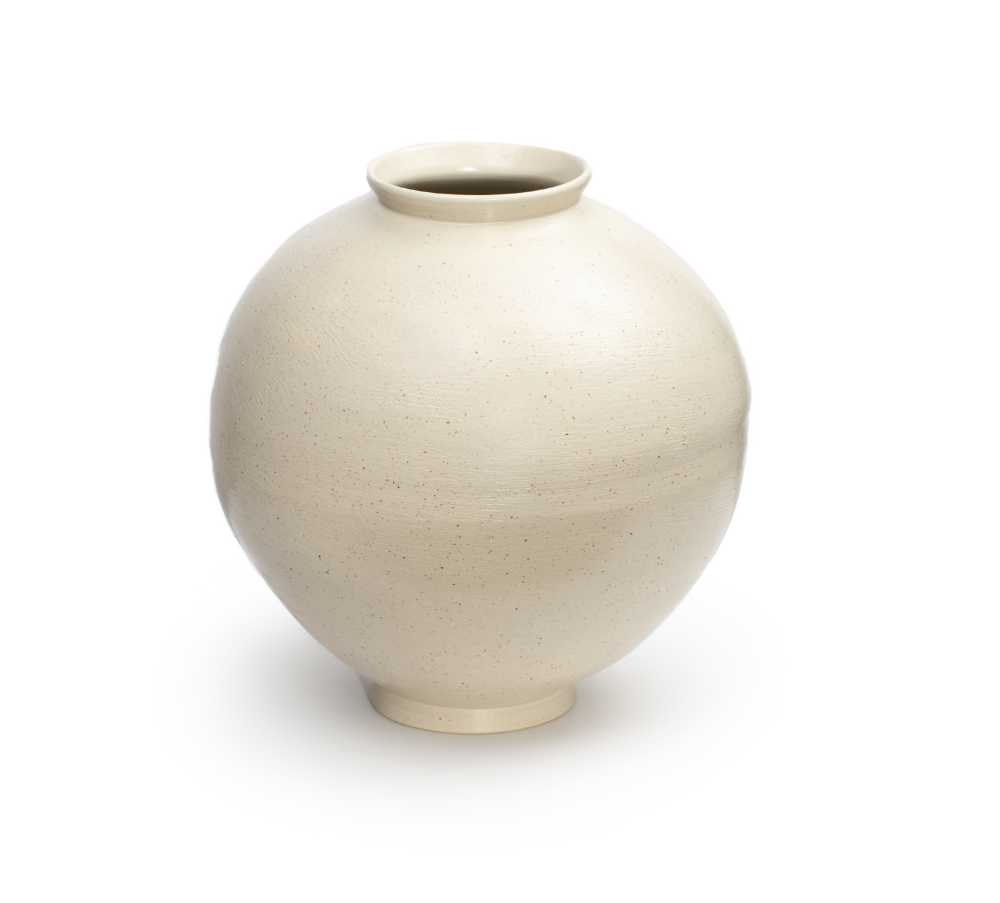 ▲ 김종균, 겨울밤 하늘을 보니 (43.5˟44˟44, 백토,안료)