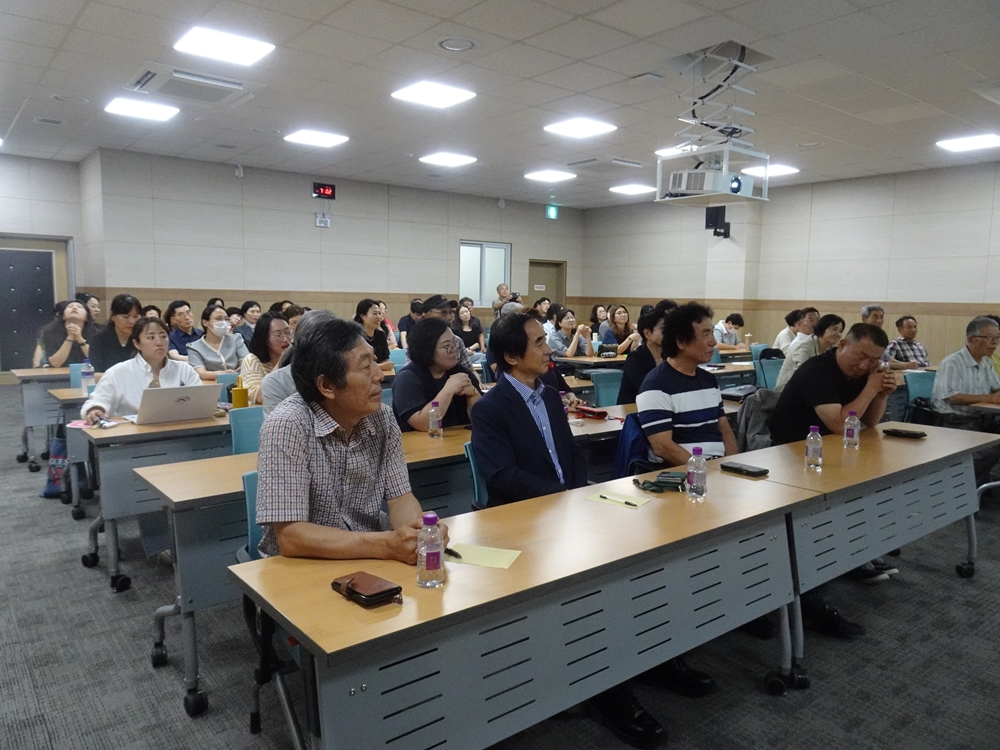 ▲ YMCA 여수시민학교 ‘다시 민주주의’ 마지막 강의 참석자