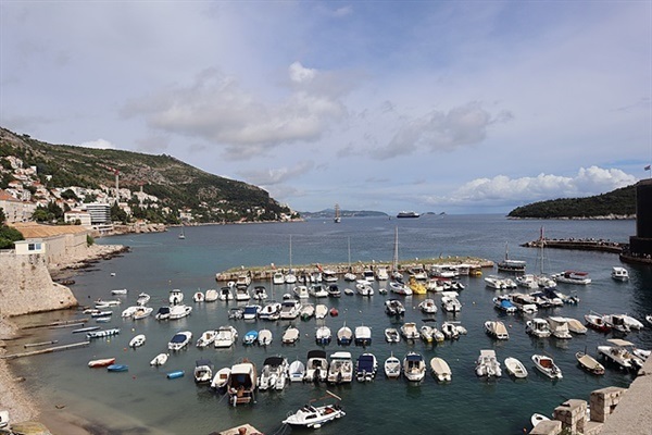 ▲ 두브로브니크 성밖에 정박한 배들  ⓒ오문수