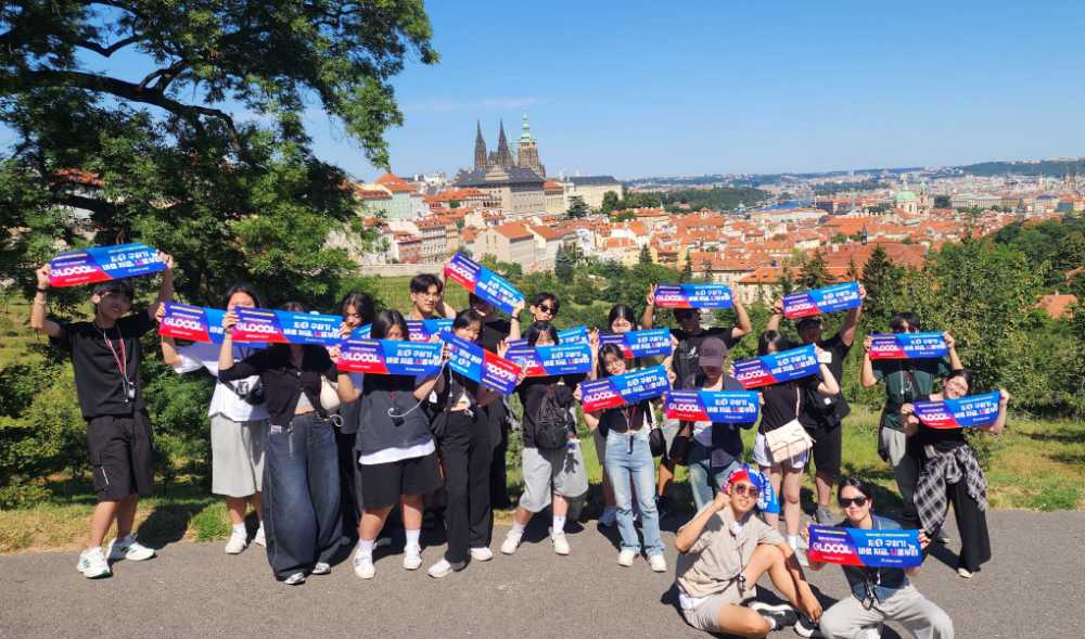 ▲  체코 프라하 스트라호프 수도원에서 기후행동 실천 프로젝트.