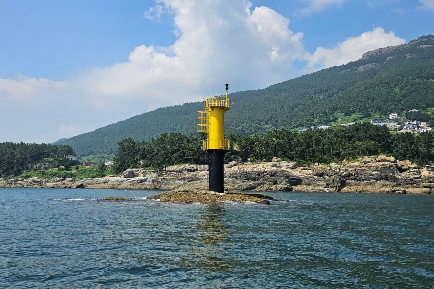 ▲ 남해군에 설치된 등표