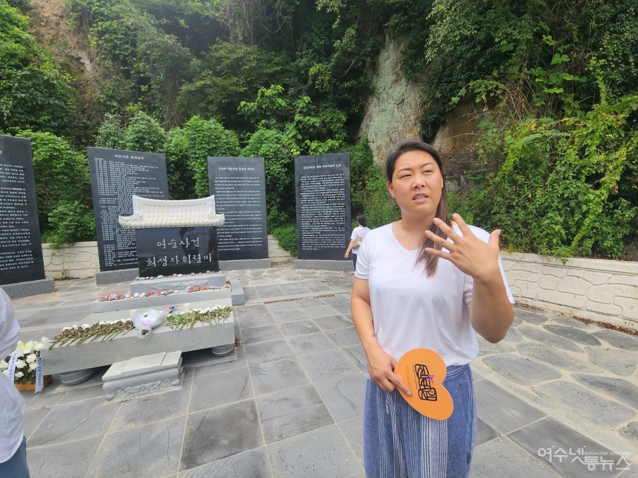 ▲ 캐나다 빅토리아 시의원  Susan Kim(수산 김)의원이 참배후 한컷 ⓒ심명남