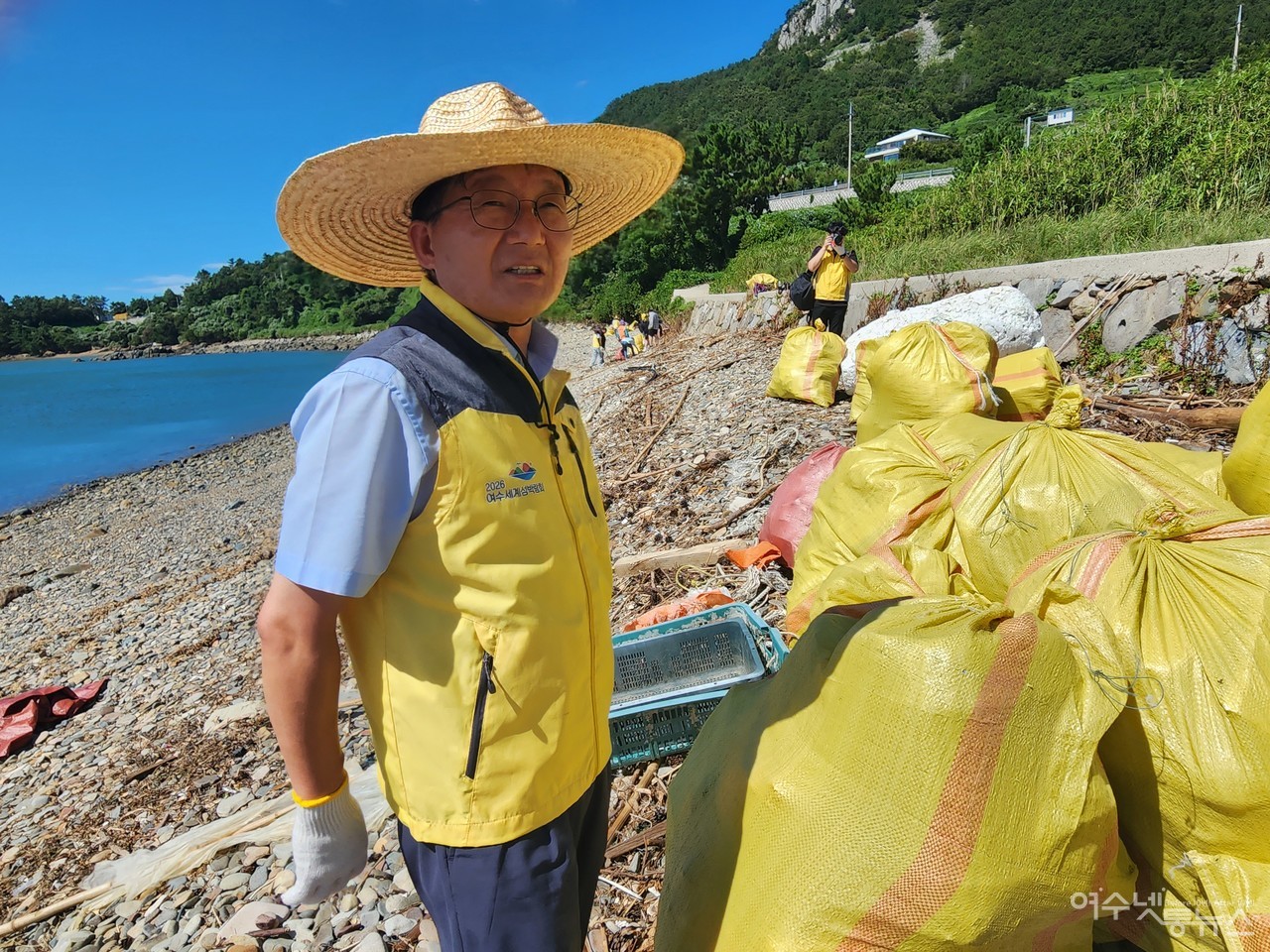 ▲ 배도선 화양면장은 섬박람회를 앞두고 해양쓰레기 청소 전담인원과 예산확보가 시급하다고 강조했다 ⓒ심명남