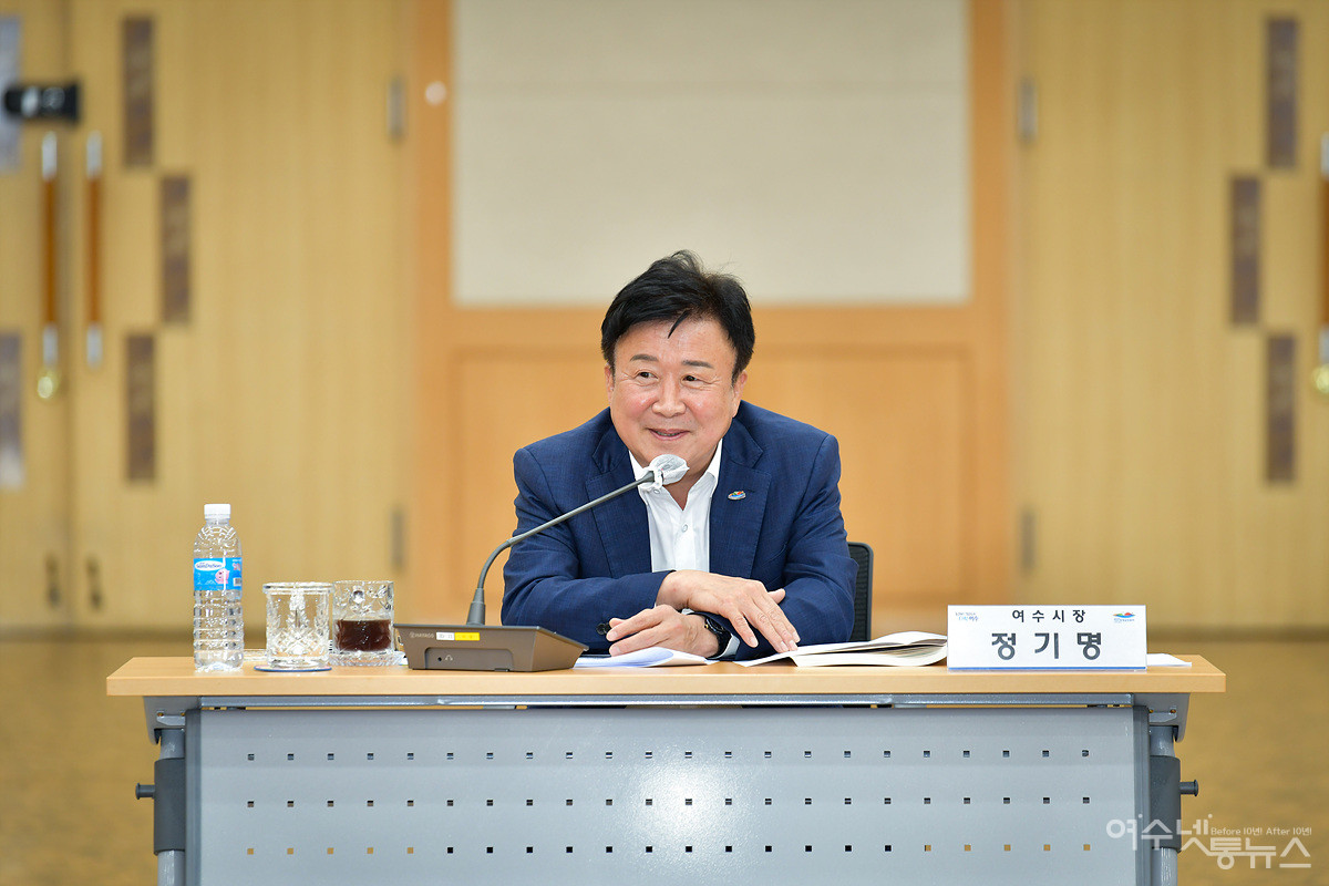 ▲정기명 여수시장이 민선 8기 최대 공약인 ‘여수만 르네상스 종합개발계획’의 진척 상황을 직접 점검하고 나섰다. ⓒ여수시