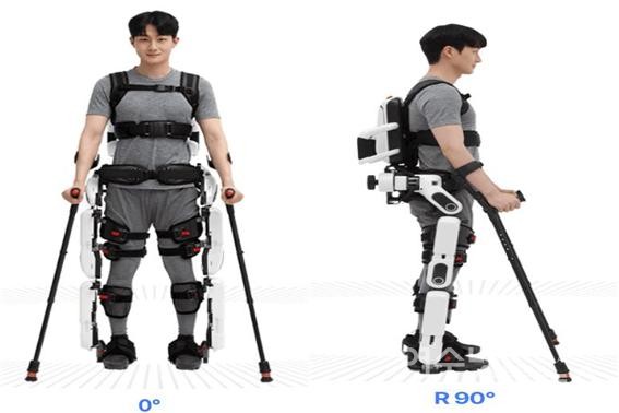 ▲여수시가 여수시장애인종합복지관 아동·성인 재활치료 프로그램에 최첨단 ‘웨어러블(착용형) 로봇’을 도입했다고 3일 밝혔다. ⓒ여수시