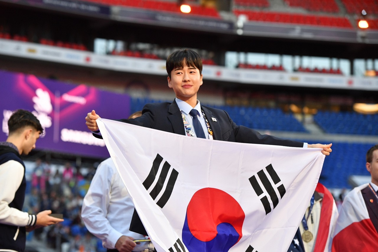 ▲용접_직종_금메달(여수공업고_졸업생_이상혁_선수) ⓒ전남교육청