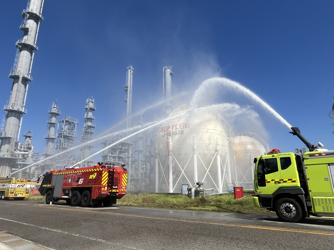 ▲ 대형화재 발생 시 신속한 대처와 복구를 위한 긴급구조통제단 기능 숙달 도상·불시 가동훈련 ⓒ여수소방서