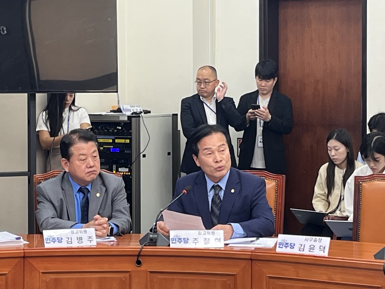 ▲주철현 국회의원은 4일 민주당 최고위원회의에서 최근 호남 지역을 중심으로 급증한 벼멸구 피해와 관련해 정부의 즉각적인 대응을 촉구했다.ⓒ주철현 국회의원