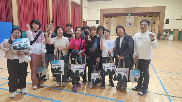 ▲ 한영대학교 사회복지과 자원봉사자 단체사진