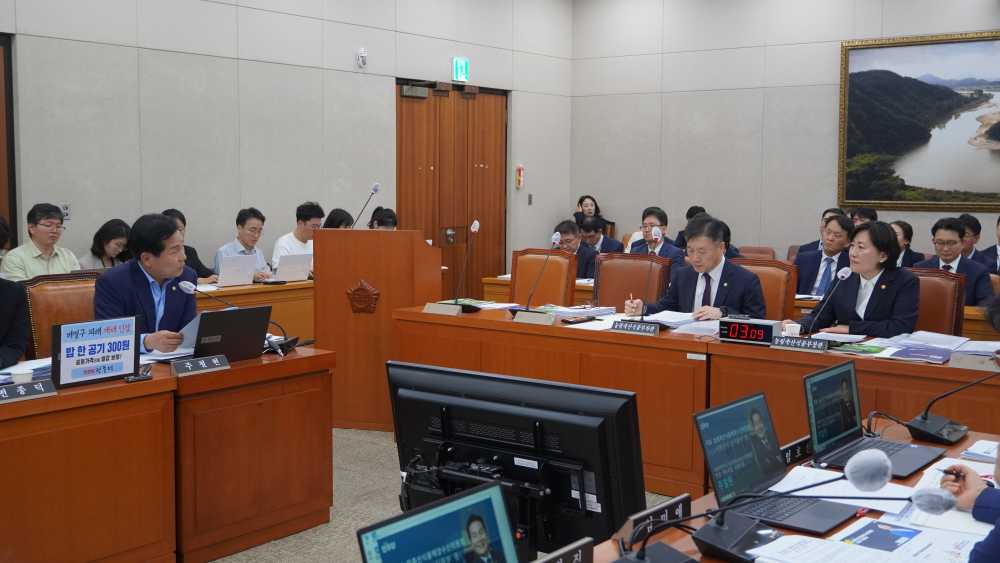 ▲  더불어민주당 주철현 전남도당위원장이 민주당 최고위원회의에서 발언하고 있다. ⓒ주철현 국회의원실