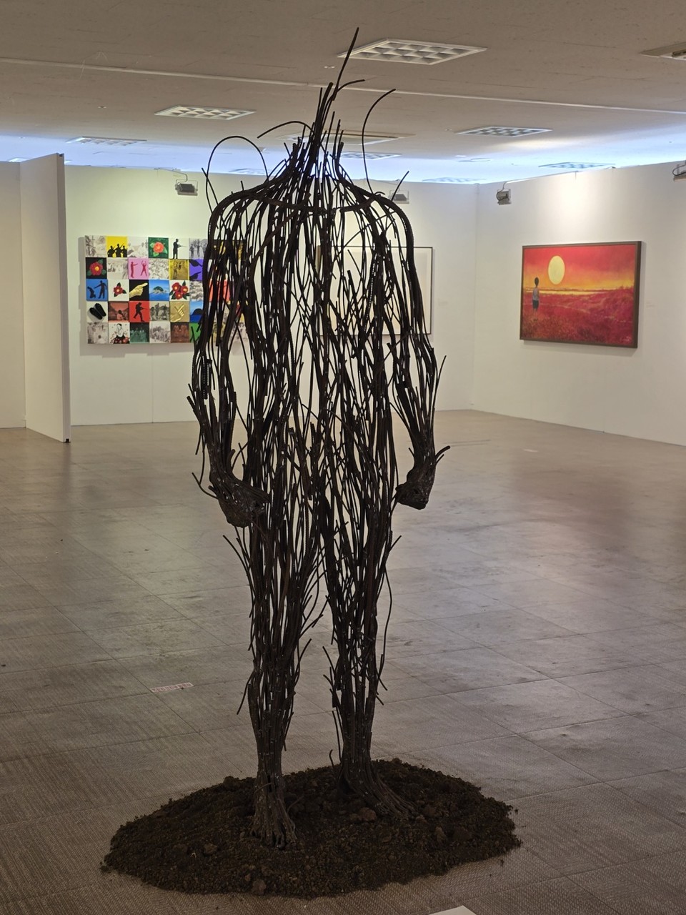 ▲  교육 시스템과 과도한 경쟁 구조가 만들어낸 어두운 그림자