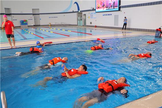 ▲신규 도선사 대상 생존수영 교육 사진 ⓒ여수해교원