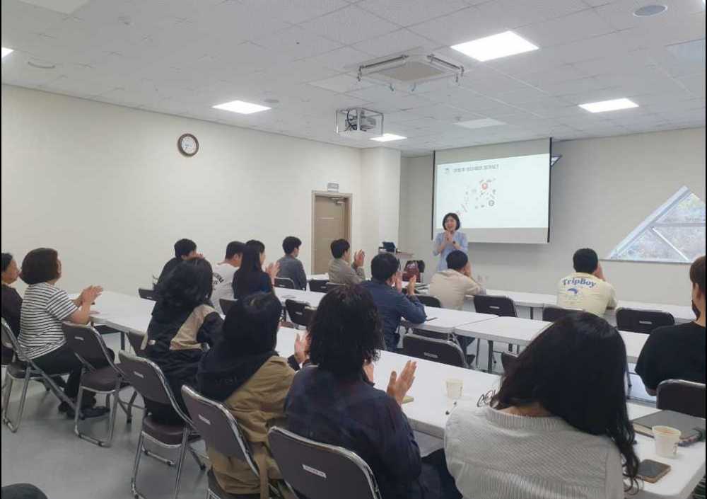 ▲친절 고객 응대 박차ⓒ여수시도시관리공단