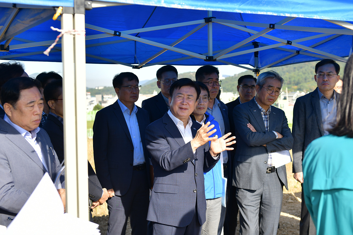 ▲ 정기명 여수시장, 섬박람회 주행사장 점검…현장 간부회의 열어 ⓒ여수시