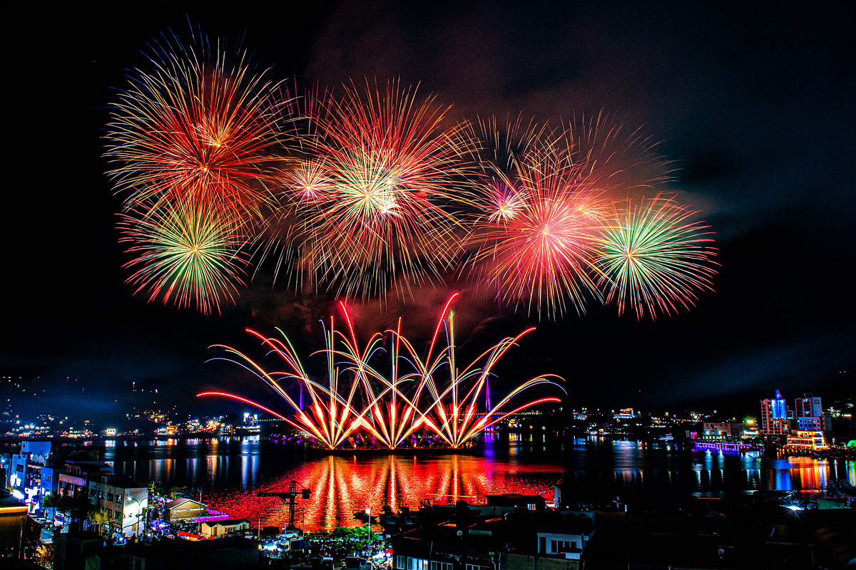 ▲ ‘2024 여수밤바다불꽃축제’…여수세계박람회장서 2일 개막 ⓒ여수시