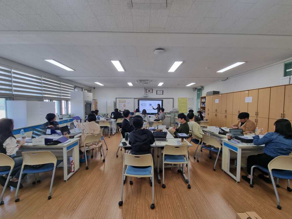 ▲ 문태중학교 지능형 과학실 ON 활용 수업 모습 ⓒ전라남도교육청