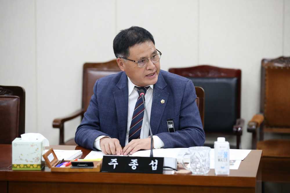 ▲ 주종섭 의원이 녹색에너지연구원 소관 행정사무감사에서 발언하고 있다.ⓒ전라남도의회