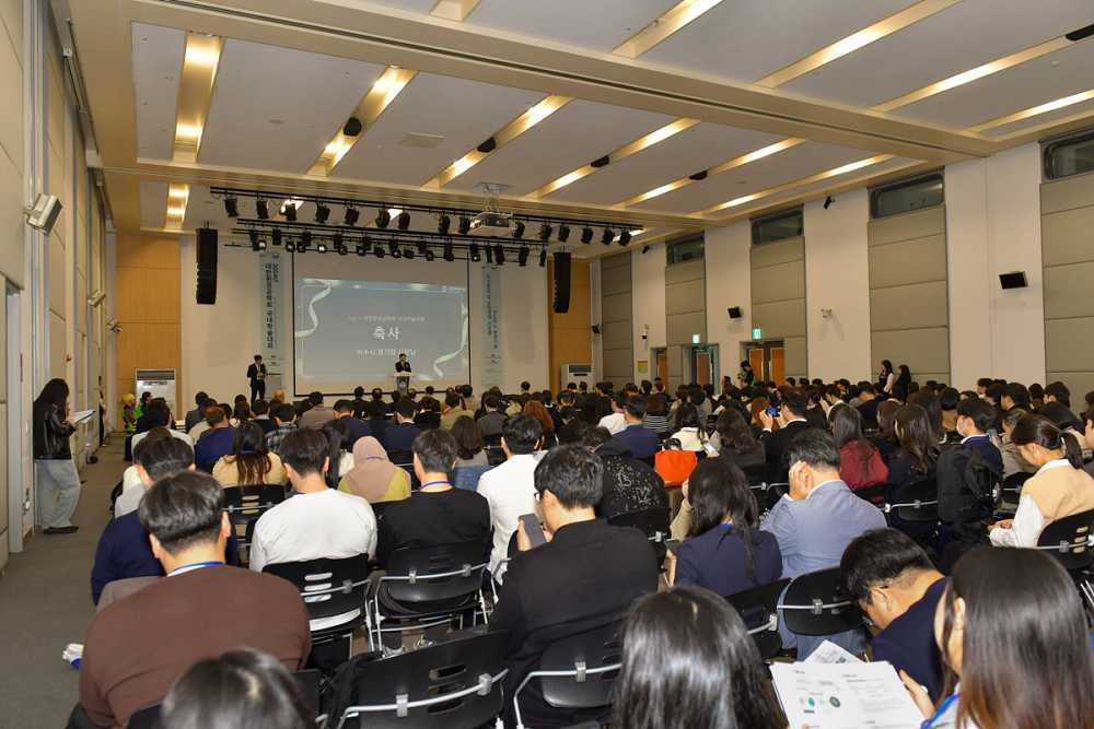 ▲ 국내 환경 분야 최대 규모의 학술대회인 ‘대한환경공학회 학술대회’가 지난 6일부터 8일까지 여수세계박람회장 엑스포컨벤션센터에서 열렸다. ⓒ여수시