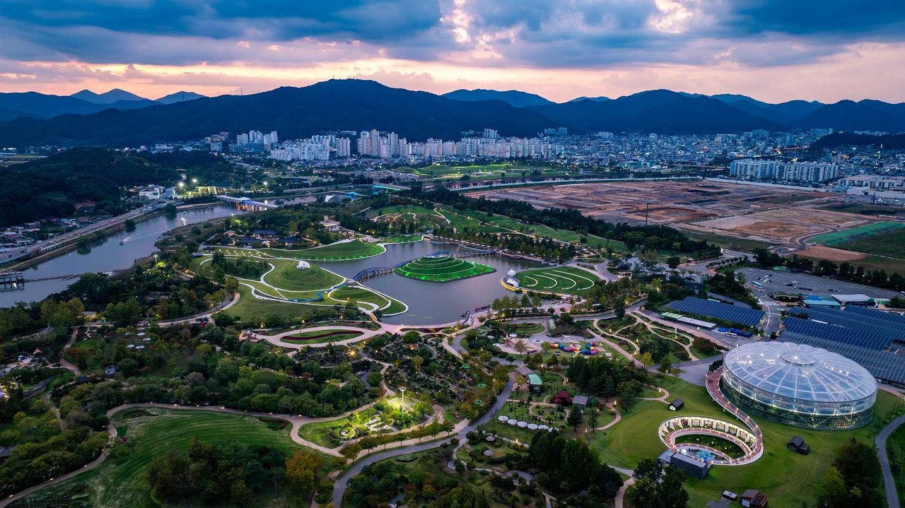 ▲ 순천만국가정원 야경 ⓒ순천시