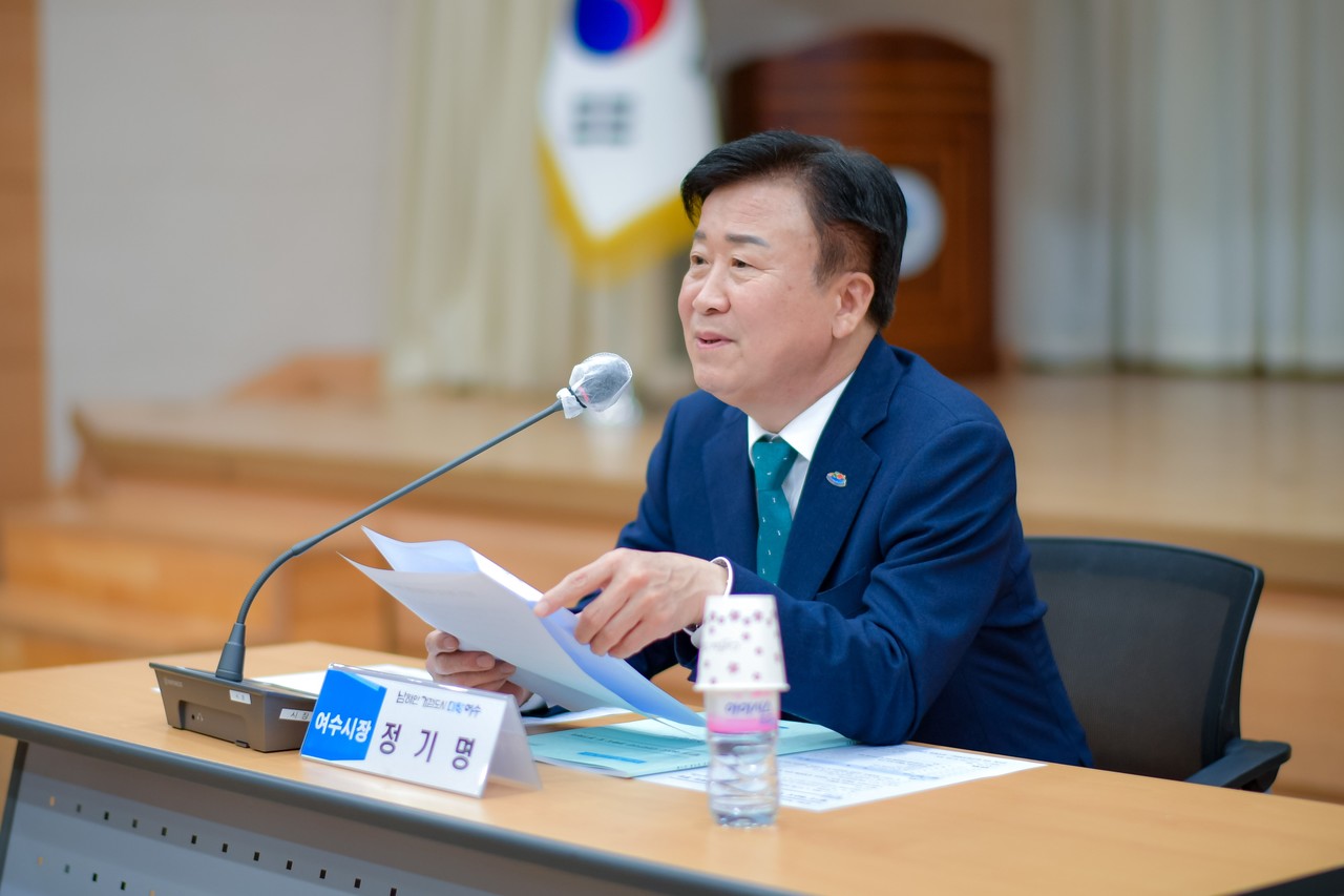 ▲정기명 여수시장이 한파 대비 동절기 대비 분야별 재해 대책 추진에 만전을 기할 것을 당부했다. ⓒ여수시