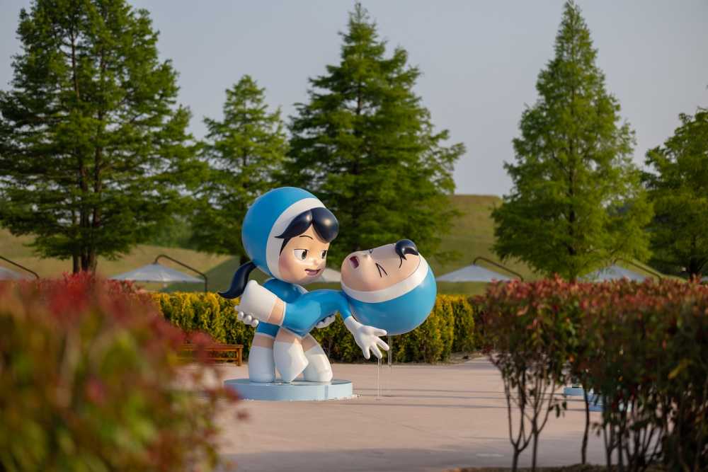 ▲ 국가정원 내 미로정원으로 들어온 _유미의 세포들 더 무비_의 캐릭터ⓒ순천시