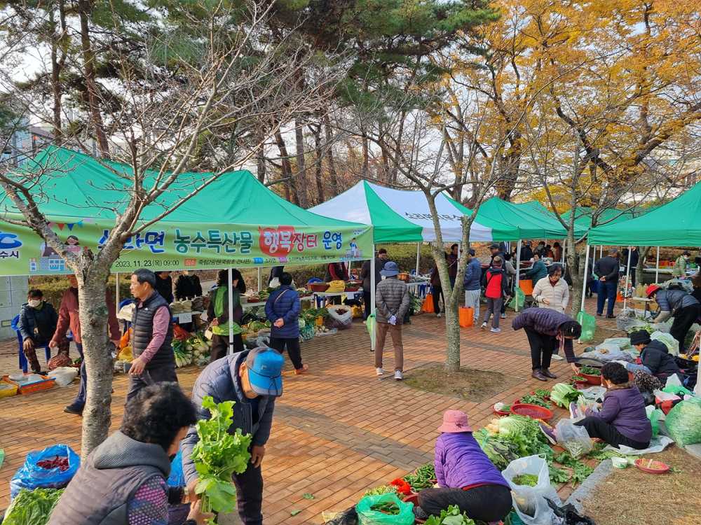 ▲ 여수시 소라면, 제철 농수산물 직거래 ‘행복장터’ 21일날 열린다ⓒ여수시
