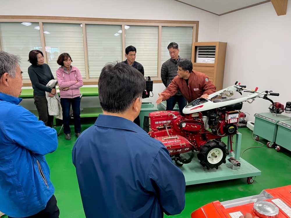 ▲ 여수시가 농한기를 맞아 오는 27일까지 관내 농업인과 예비농업인 180여 명을 대상으로 하반기 농기계 현장실무교육을 실시한다.ⓒ여수시