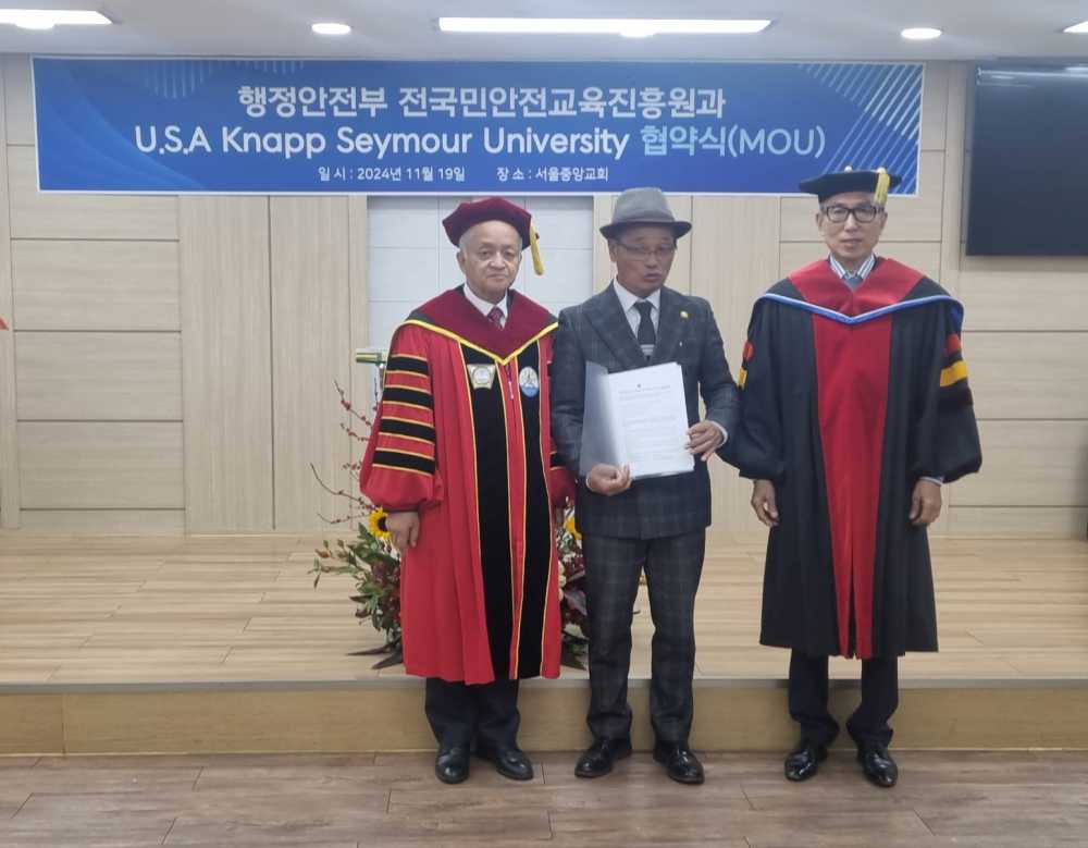 ▲ 전국민안전교육진흥원 강길원원장은 미국냅시모어대학과 협약식 모습 ⓒ전국민안전교육진흥원