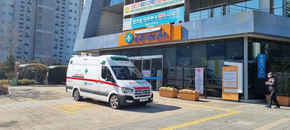 ▲ 순천시보건소 특수구급차로 인큐베이터 등 의료장비를 탑재한 신생아전용 구급차로 운영 예정이다. ⓒ순천시