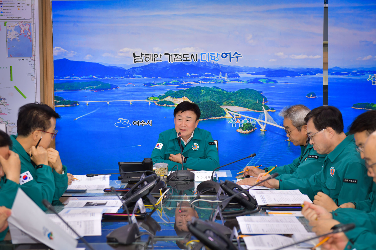 ▲ 2024.12.07 탄핵관련 시장님 주재 간부회의 ⓒ여수시