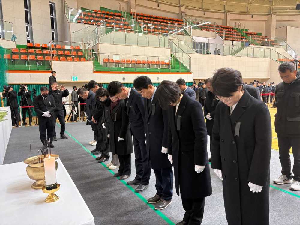 ▲  '제주항공 여객기 참사 희생자 합동분향소' 조문하였다.ⓒ진보당