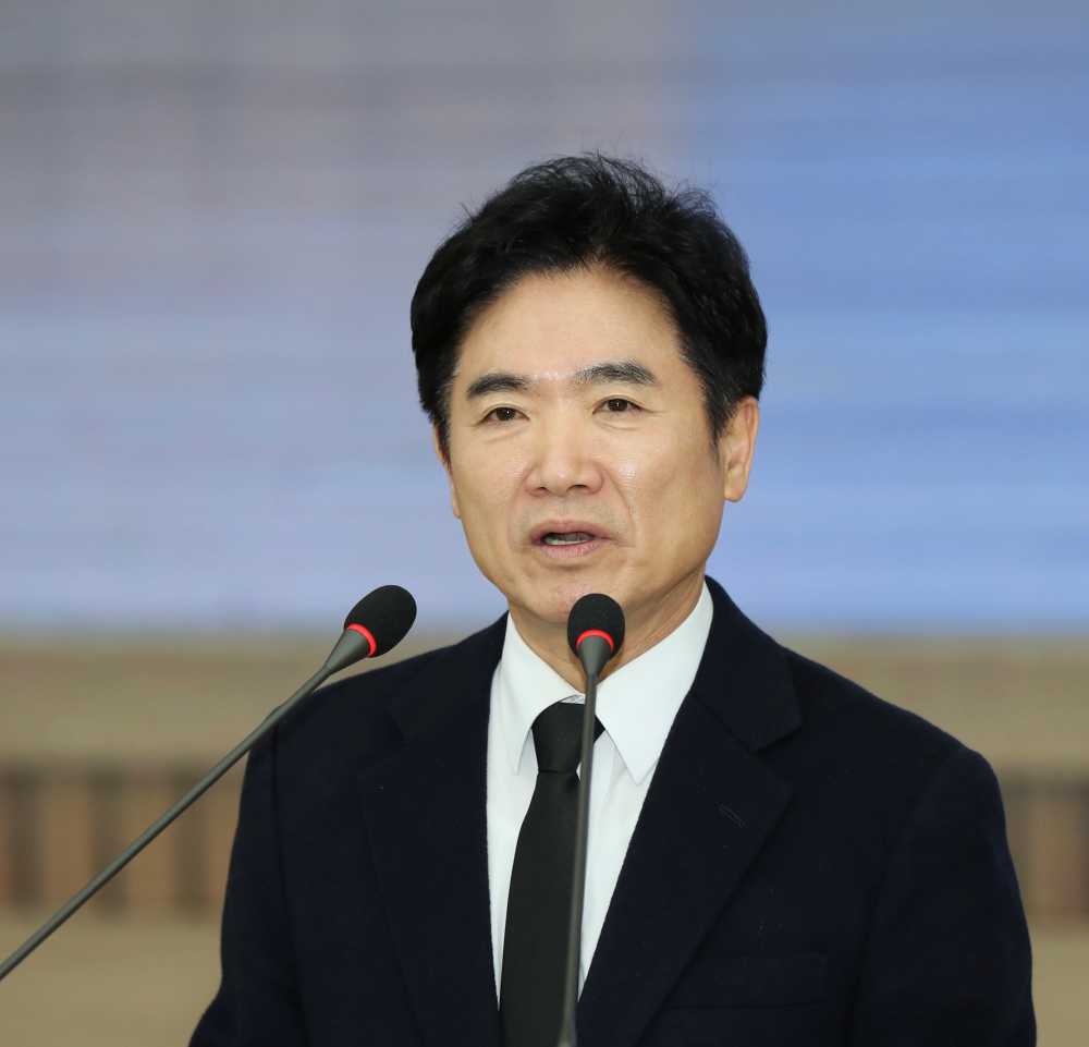 ▲ 2025년 전남교육청 시무식에서 김대중 교육감이 신년사를 발표하고 있다.ⓒ전라남도교육청