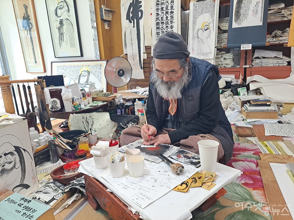 ▲ 달마도의 대가 일지 한성식 화백이다. ⓒ조찬현