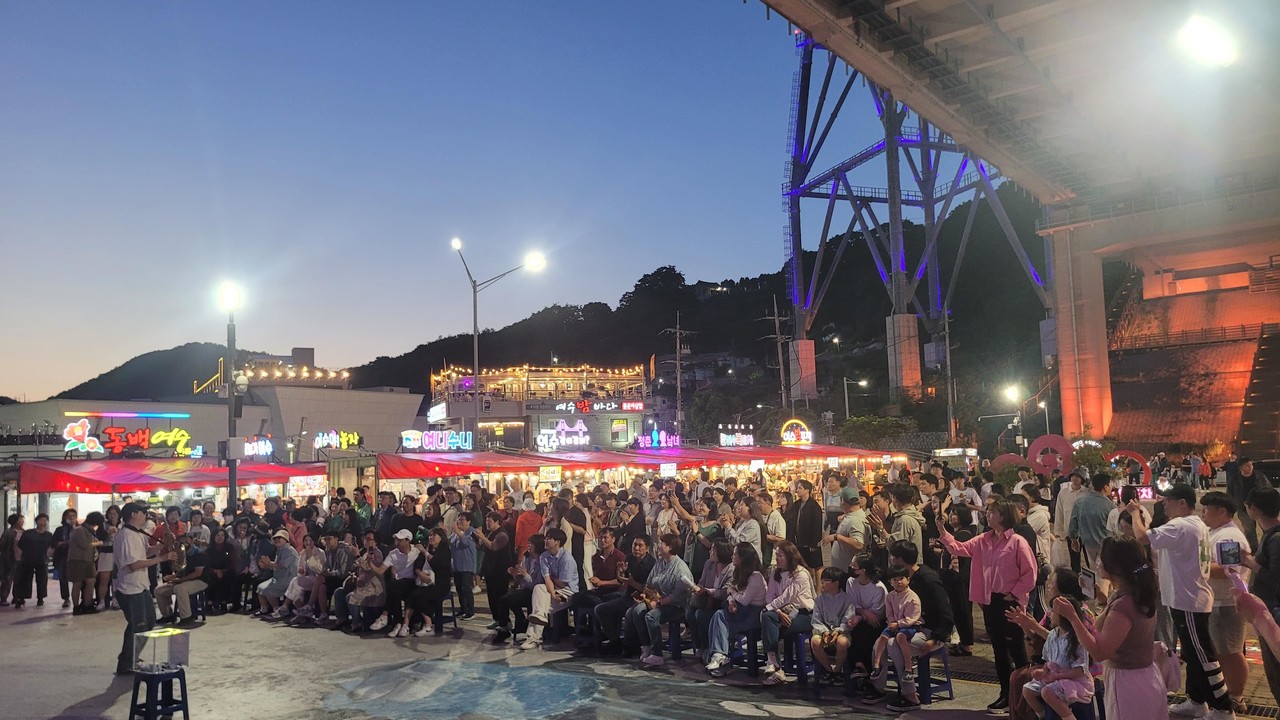 ▲ 여수 버스킹 공연 ⓒ여수시