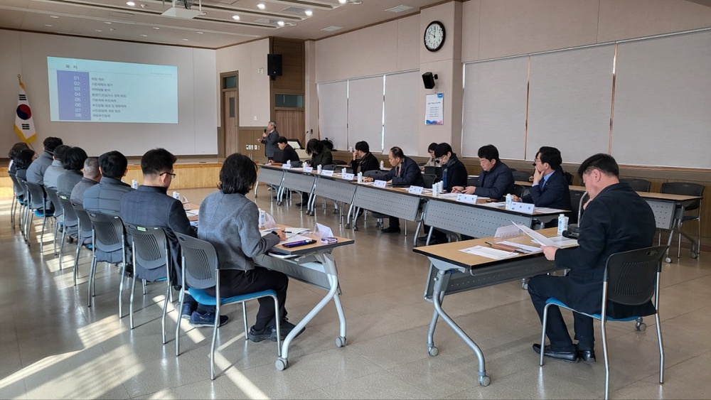 ▲ 여수시는 지난 10일 보건소 회의실에서 ‘탄소중립·녹색성장 기본계획’ 수립 용역 최종보고회를 개최하고 주요 과제 점검을 마무리했다.ⓒ여수시