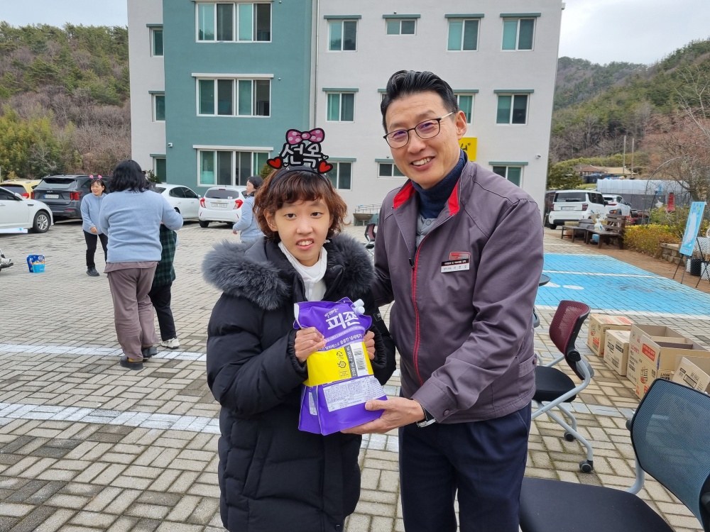 ▲지난 5일, 여수시 중증장애인거주시설 가나헌은 금호미쓰이화학(주)와 함께하는 2025년 우프학교 개학식을 진행하였다. ⓒ가나헌