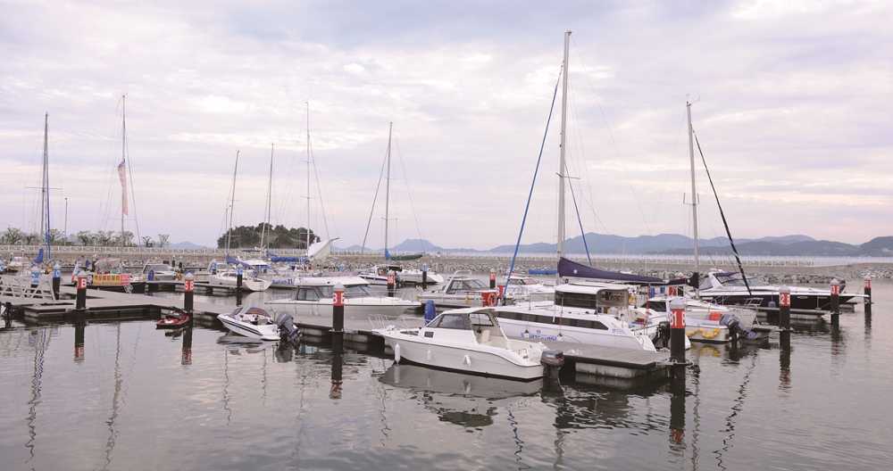 ▲웅천 이순신 마리나에 정박 중인 요트 ⓒ여수시