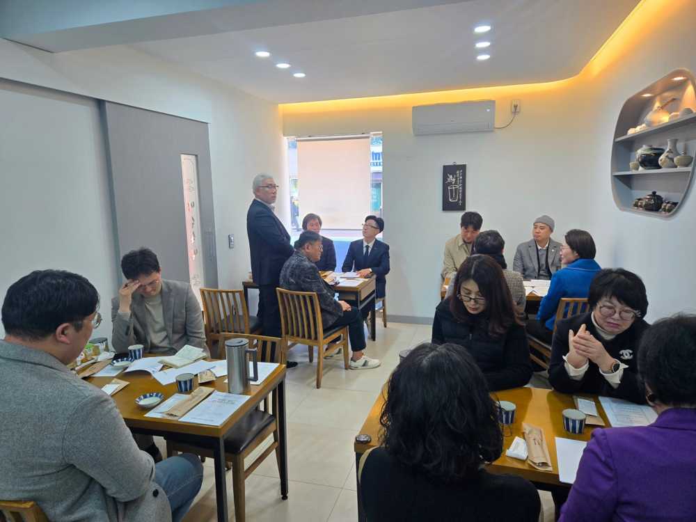 ▲19일 다각적인 소상공인 지원 방안을 모색하기 위해 차담회 개최 ⓒ여수시의회