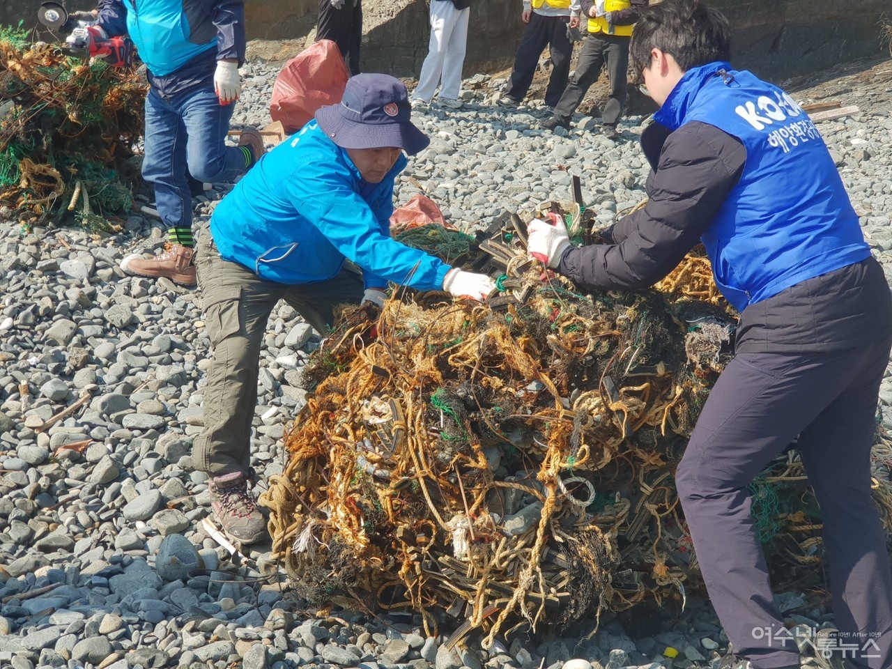 ▲ 누가버린 거여? ⓒ허재구 제공