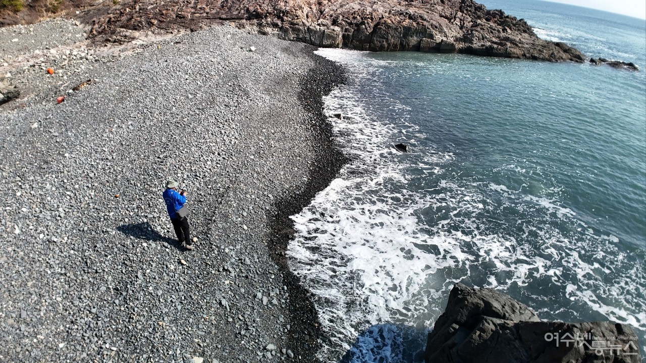▲ 아~시원해^^ 깨끗하게 정화된 큰끝등대 ⓒ허재구 제공