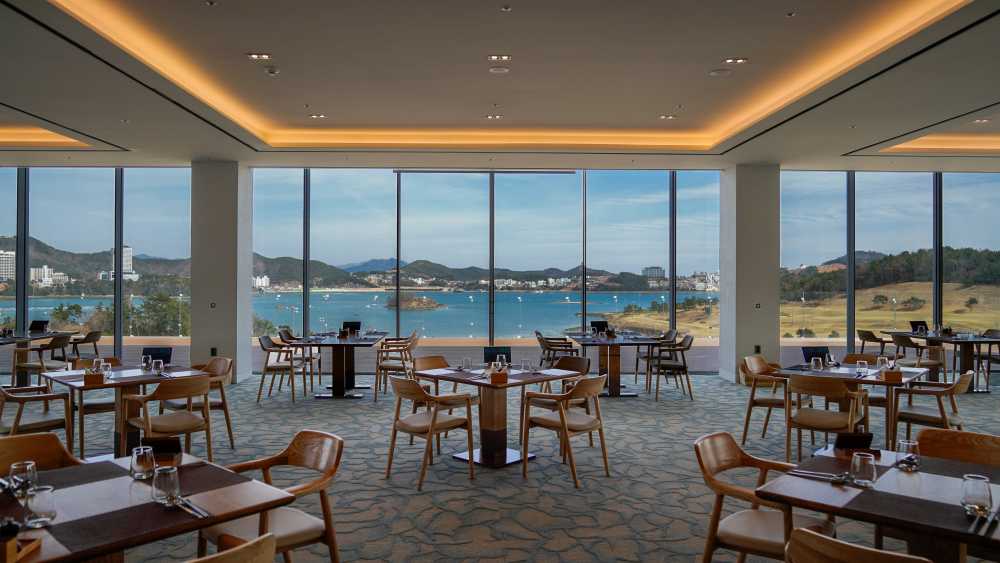 ▲여수경도 클럽하우스 레스토랑 ⓒ세이지우드CC 여수