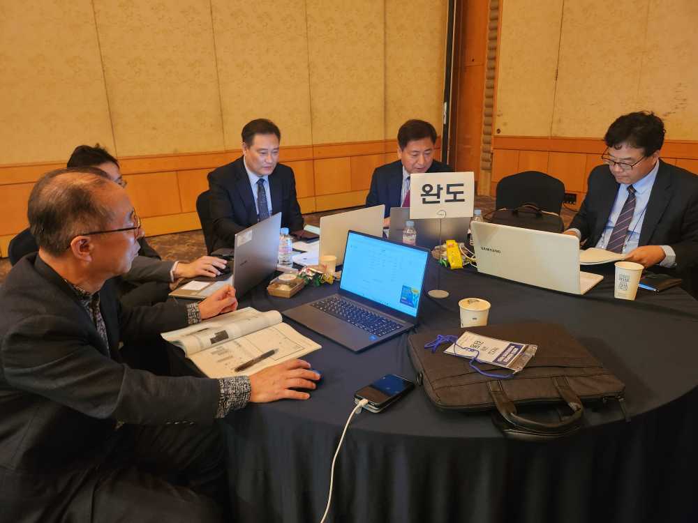 ▲27일 호텔현대 바이라한 목포에서 ‘2025학년도 일반계고 관리자 진로진학 직무연수’가 진행되고 있다.  ⓒ전라남도교육청