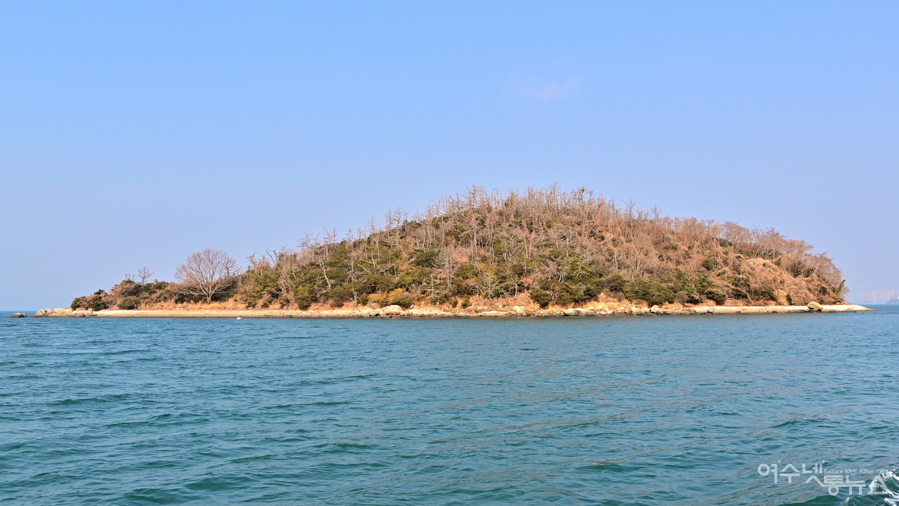 ▲전남 여수시 돌산읍 금봉리의 소죽도다. (2월 26일 촬영) ⓒ박근세