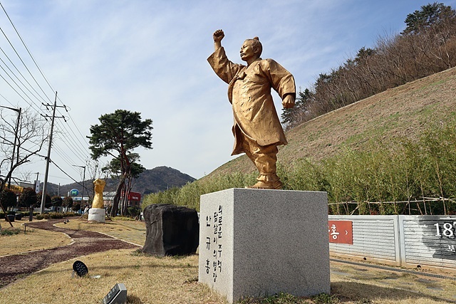 ▲머슴(담살이)이었던 안규홍 의병장 모습. ⓒ오문수