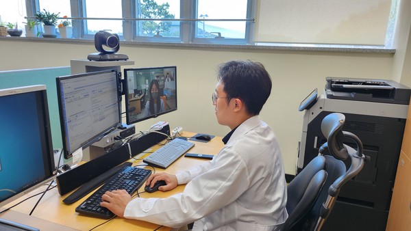 ▲신안군보건소 비대면 진료 ⓒ전라남도