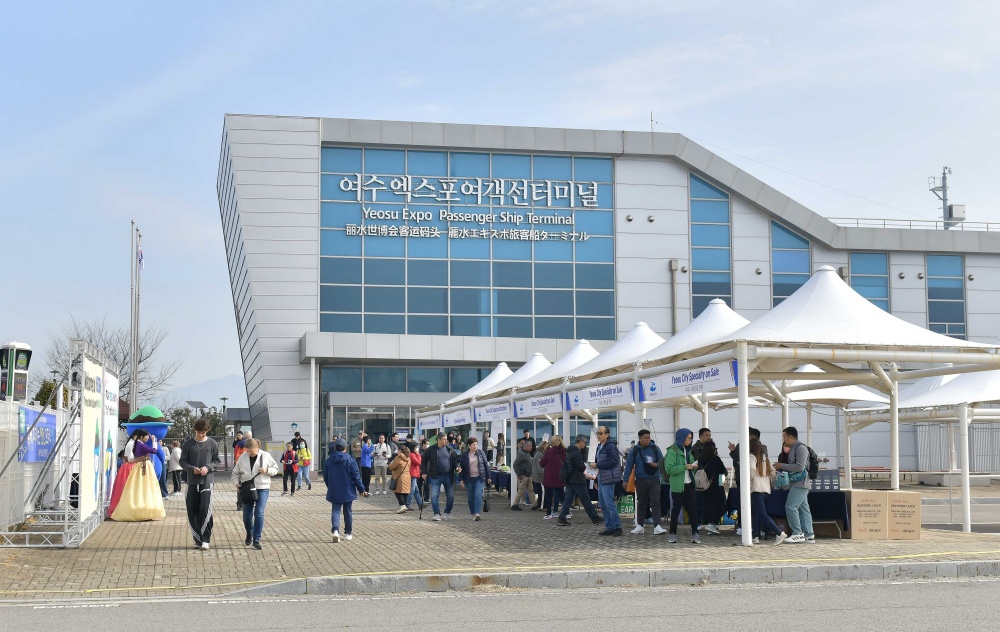 ▲日 최고급 크루즈 ‘미츠이 오션후지호’ 오는 13일 여수항 첫 입항 ⓒ여수시